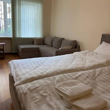 Апартаменты На Проспекте Soechoemi Buitenkant foto